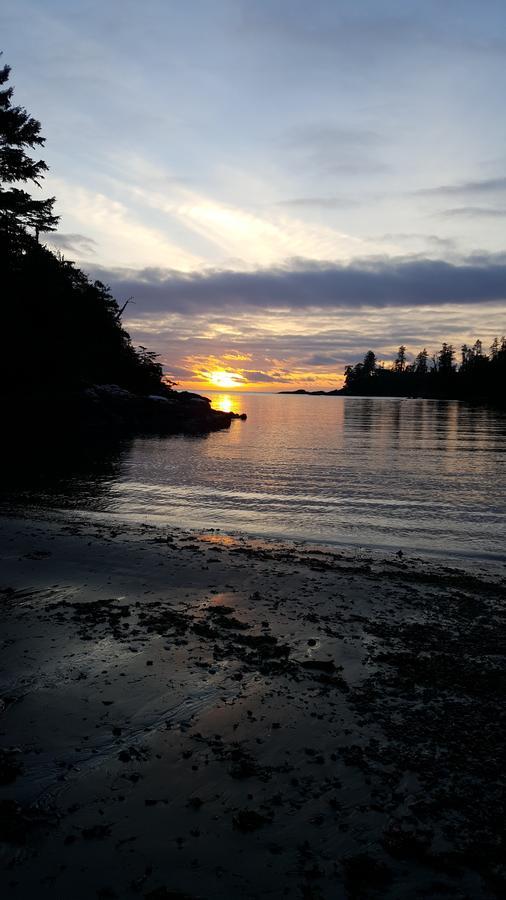 Reef Point Oceanfront Bed And Breakfast Ucluelet Luaran gambar