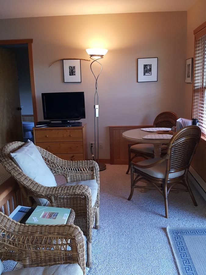 Reef Point Oceanfront Bed And Breakfast Ucluelet Luaran gambar