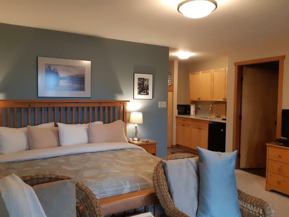 Reef Point Oceanfront Bed And Breakfast Ucluelet Luaran gambar