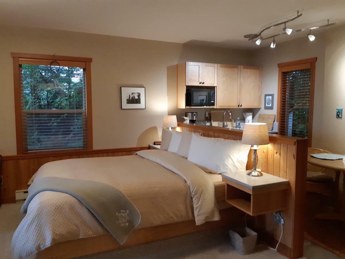 Reef Point Oceanfront Bed And Breakfast Ucluelet Luaran gambar